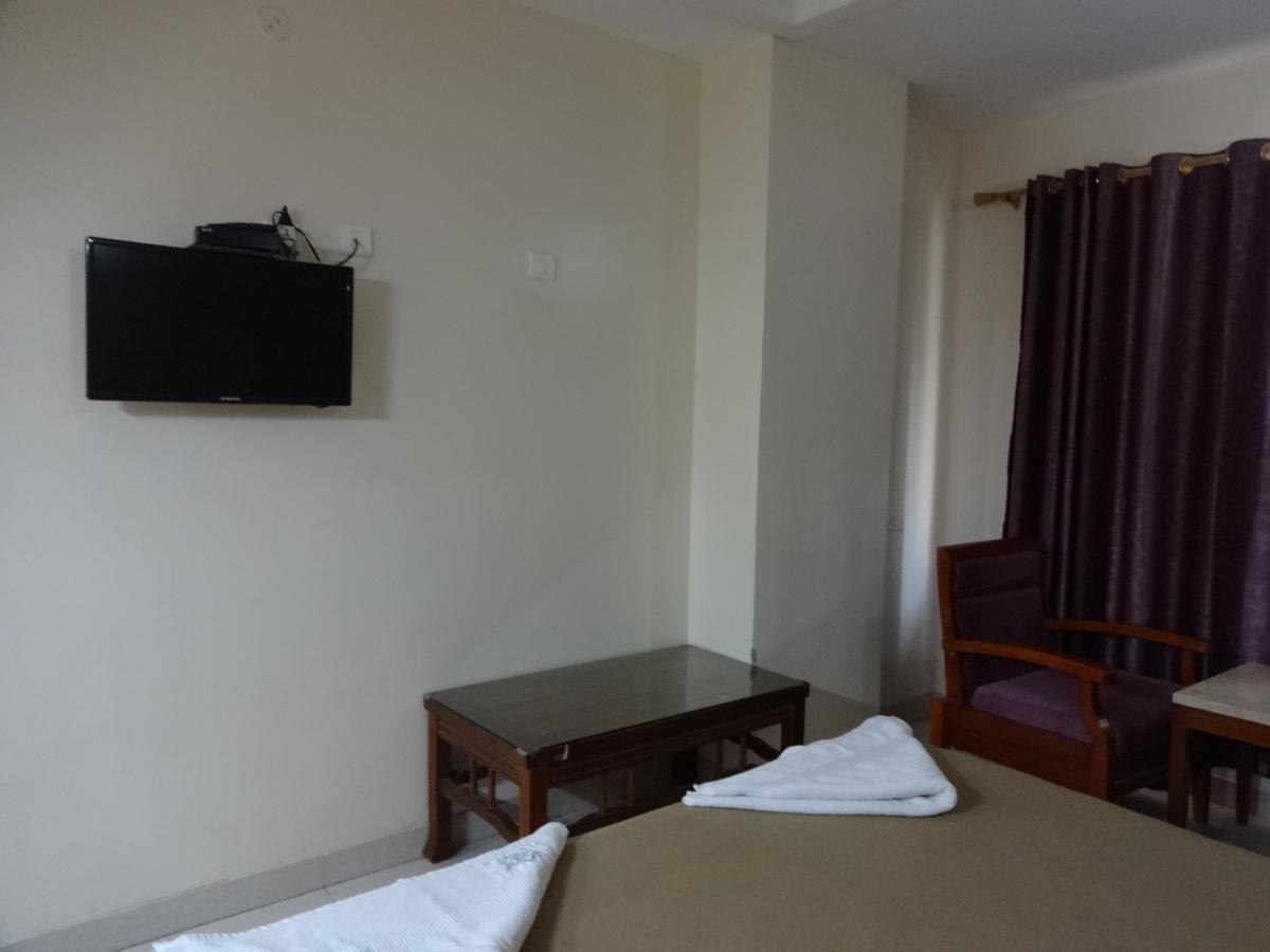 Hotel Shrivalli Residency Τσενάι Εξωτερικό φωτογραφία