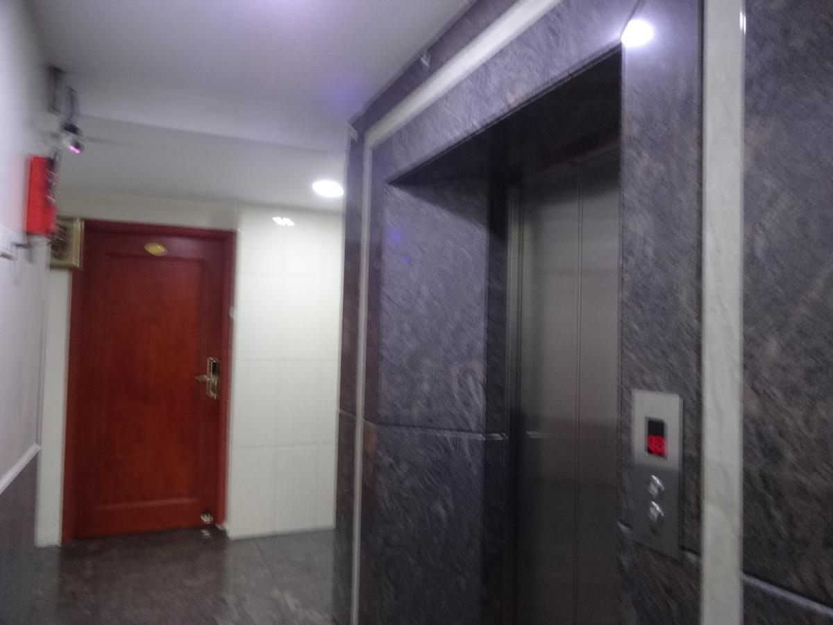 Hotel Shrivalli Residency Τσενάι Εξωτερικό φωτογραφία
